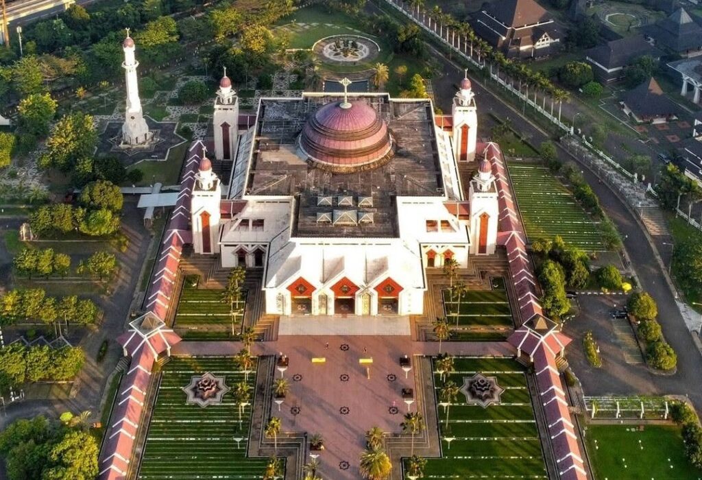 Masjid At-Tin: Sejarah, Arsitektur, dan Peranannya dalam Syiar Islam