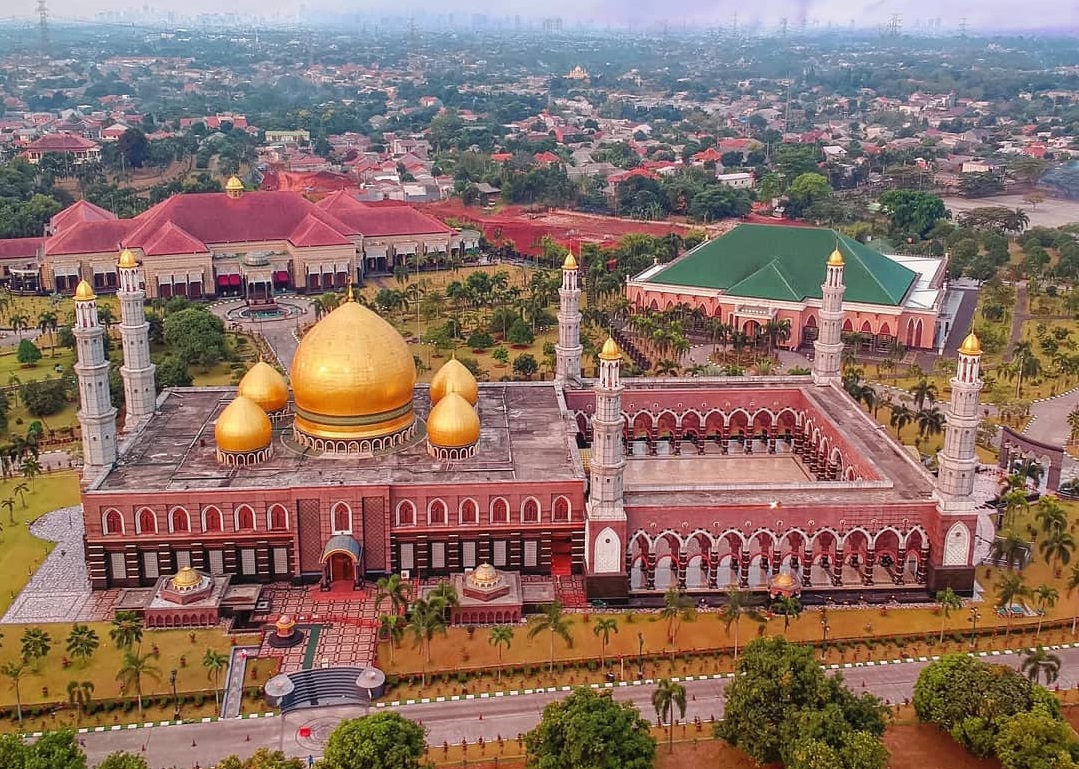 Masjid Kubah Emas - instagram.com/@ssci.bogordepok